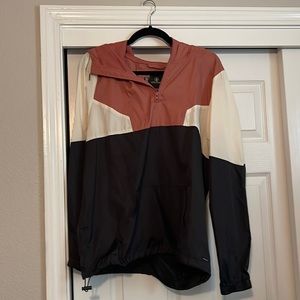 LIKE NEW: water resistant Volcom jacket size MEDIUM